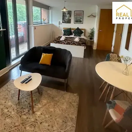 Jungle Studio, Centre Apartment Birmingham